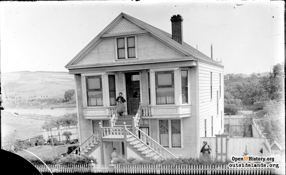 House near Mountain Lake circa 1899. Courtesy of openhistorysf.org