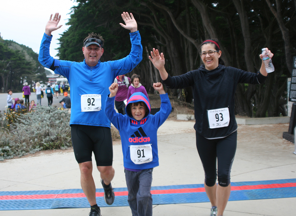 Crossing the finish line at the 2016 Richmond District Jog in the Fog