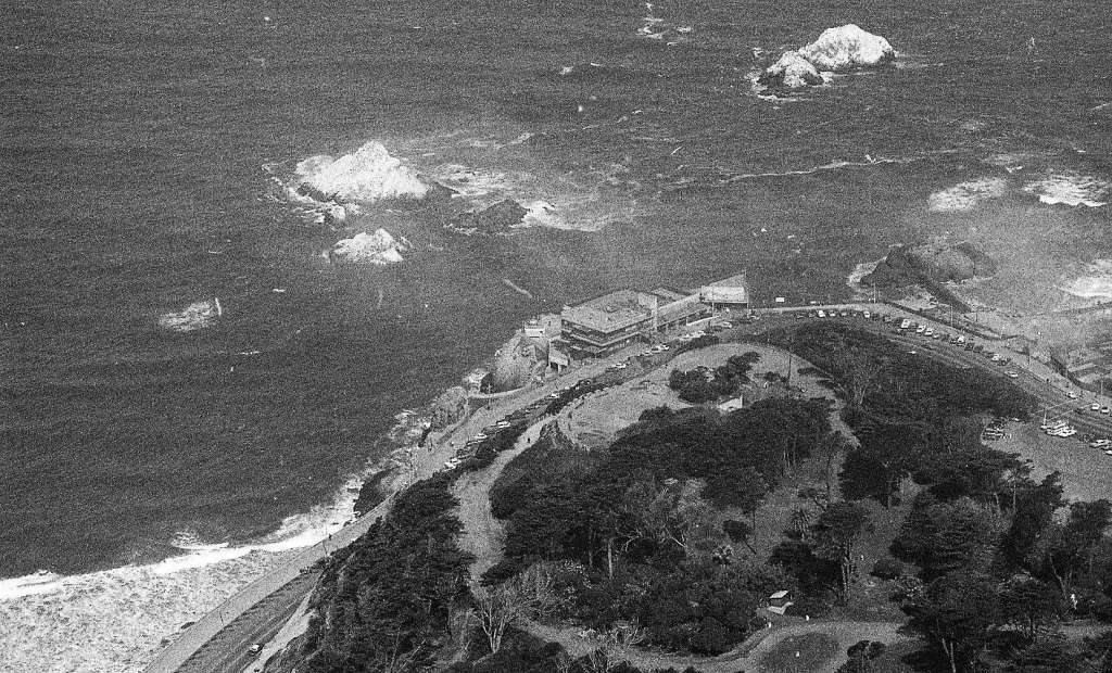 The Cliff House and Seal Rock stand below Sutro Park. Photo: Terry Schmitt, The Chronicle