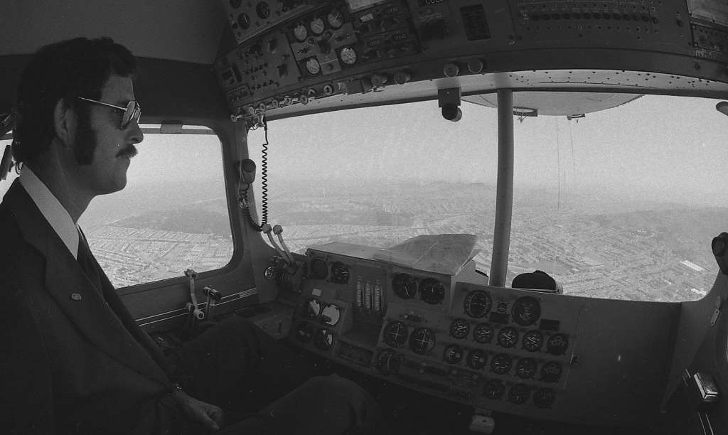 Capt. John Crayton piloted the blimp as it cruised over San Francisco and the central Bay Area with Chronicle photographer Terry Schmitt on board, June 12, 1975. Photo: Terry Schmitt, The Chronicle